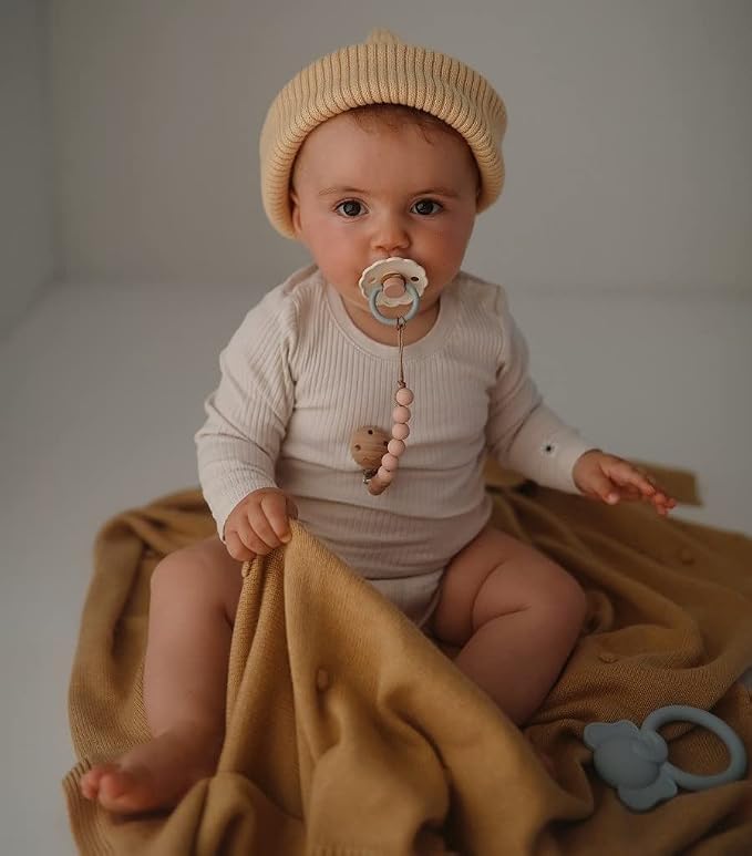 FRIGG Daisy Natural Rubber Baby Pacifier | Made in Denmark | BPA-Free 2-Pack - Image 5