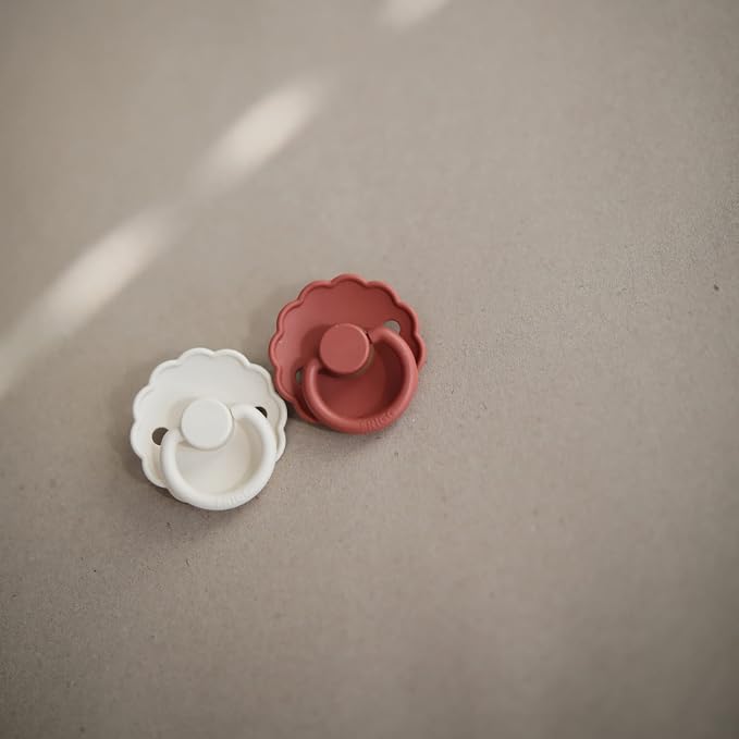 FRIGG Daisy Natural Rubber Baby Pacifier | Made in Denmark | BPA-Free 2-Pack - Image 4