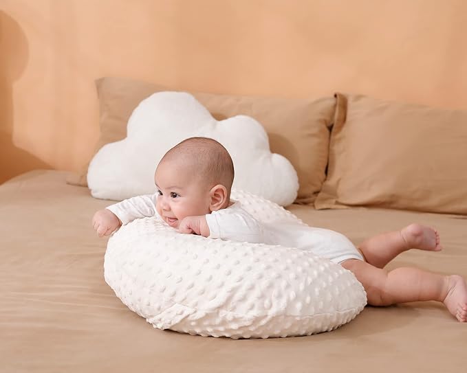 Nursing Pillow and Positioner - Image 7