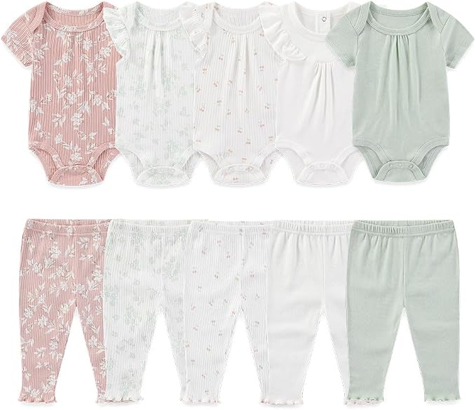 Kiddiezoom Newborn Baby Layette Set 10-Piece by Kiddiezoom