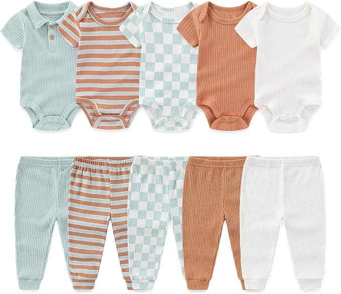 Kiddiezoom Newborn Baby Layette Set 10-Piece by Kiddiezoom