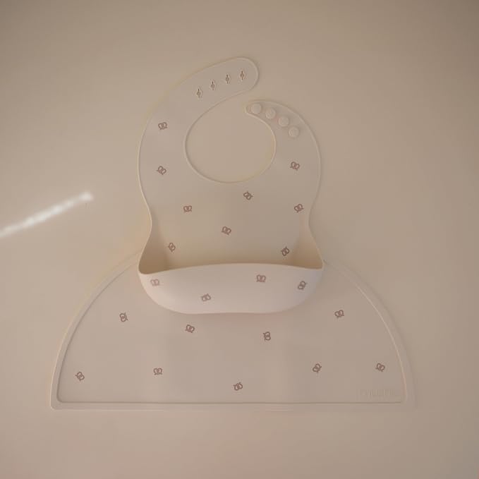 mushie Silicone Baby Bib | Adjustable Fit Waterproof Bibs - Image 3