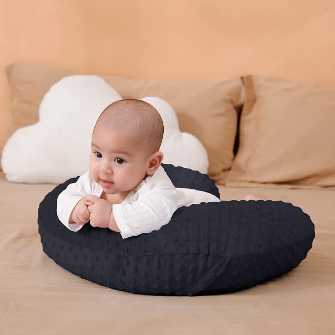 Nursing Pillow and Positioner - Image 7