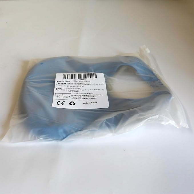 Baby Silicone Feeding Bibs - Image 9