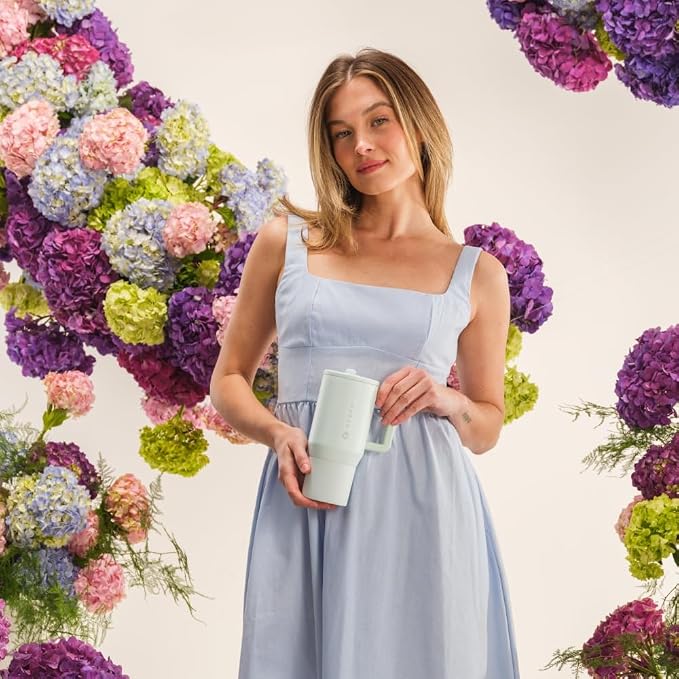 HydroJug Kids - 20 oz Insulated Kids Water Bottle - Image 6