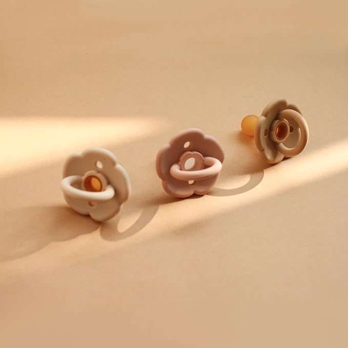 Moonkie Pacifiers Set of 2 | One-Piece Design Baby Pacifier - Image 5