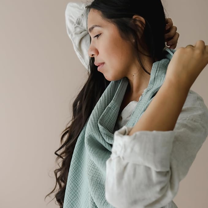 snuggle me® Nursing Cover - Image 4