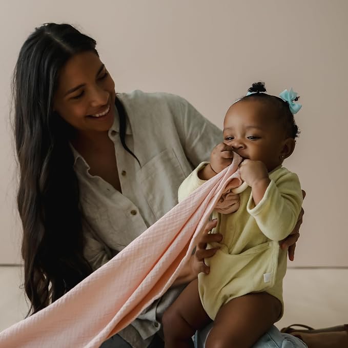 snuggle me® Nursing Cover - Image 6