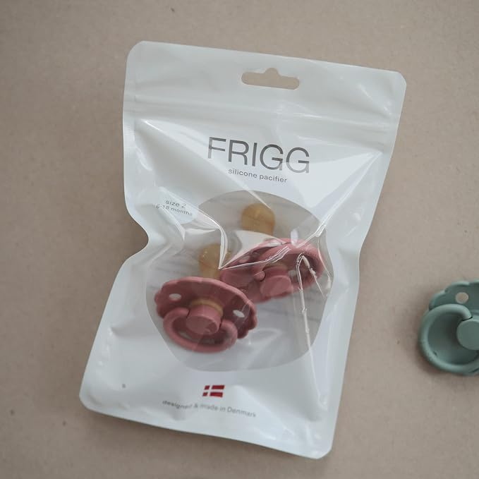 FRIGG Daisy Natural Rubber Baby Pacifier | Made in Denmark | BPA-Free 2-Pack - Image 4