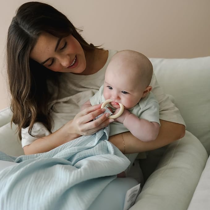 snuggle me® Nursing Cover - Image 6