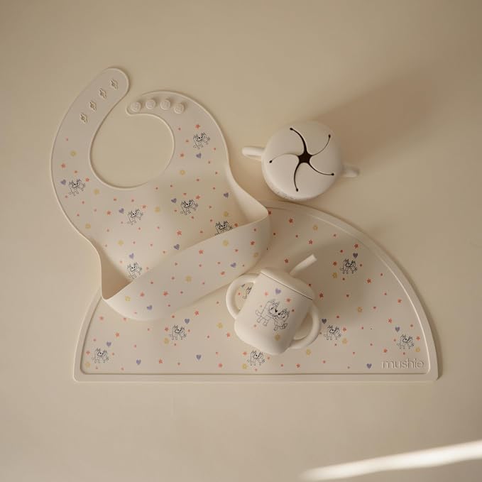 mushie x Bluey Silicone Baby Bib | Adjustable Fit Waterproof Bibs - Image 4