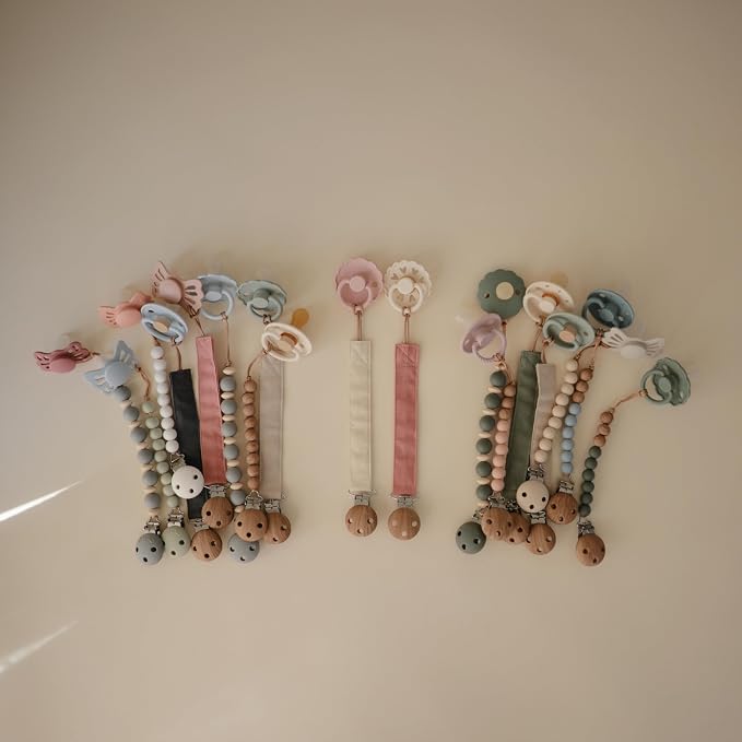 mushie Linen Baby Pacifier Clip Holder | Soft Fabric Strap - Image 4