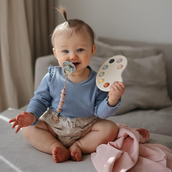 FRIGG Daisy Natural Rubber Baby Pacifier | Made in Denmark | BPA-Free 2-Pack - Image 6