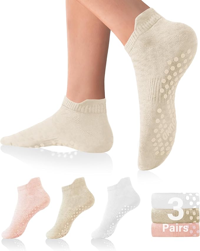 DIBAOLONG Pilates Socks with Grips by DIBAOLONG