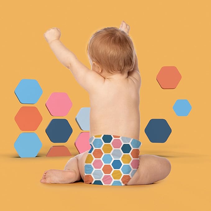 Hello Bello Premium Diapers Size 4, Busy Bees & Hive Five Designs, 58ct Club Box - Image 5
