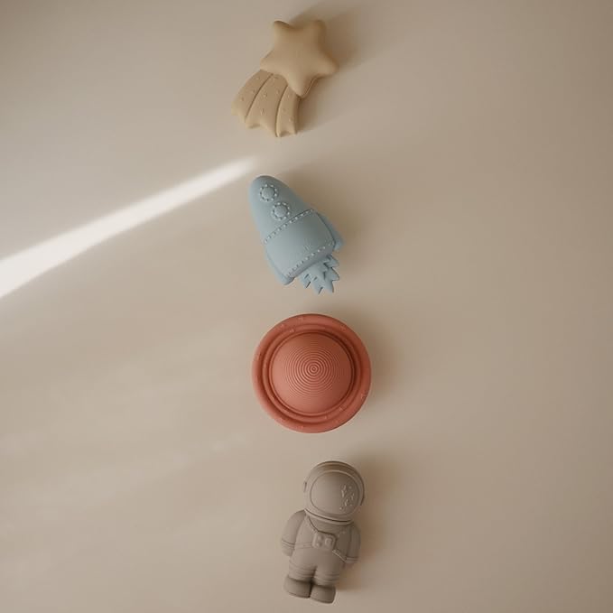 mushie Space Bath Toys Play Set - Image 3