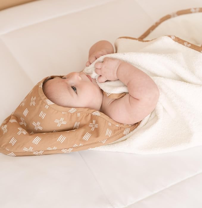 Crane Copper Dash Hooded Baby Towel - Image 3