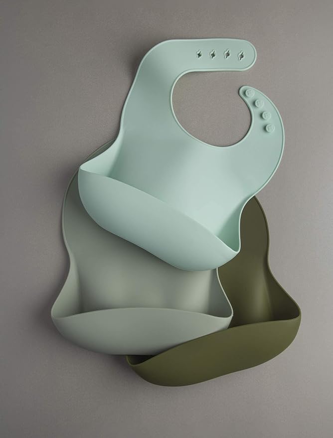 Loulou Lollipop Soft, Waterproof Silicone Feeding Bib - Image 8
