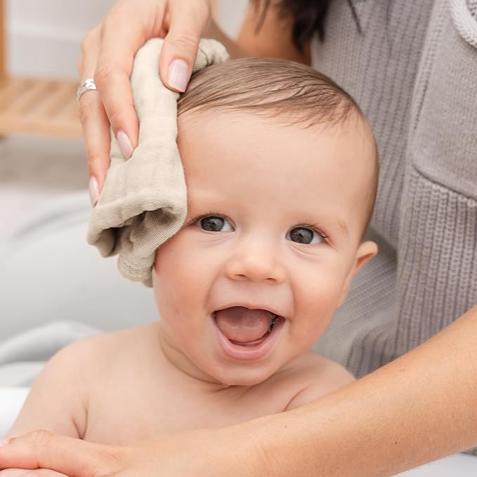 Comfy Cubs Muslin Baby Washcloths 6 Pack - Image 4