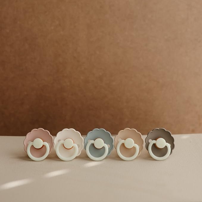 FRIGG Daisy Night Natural Rubber Baby Pacifier | Made in Denmark | BPA-Free - Image 5