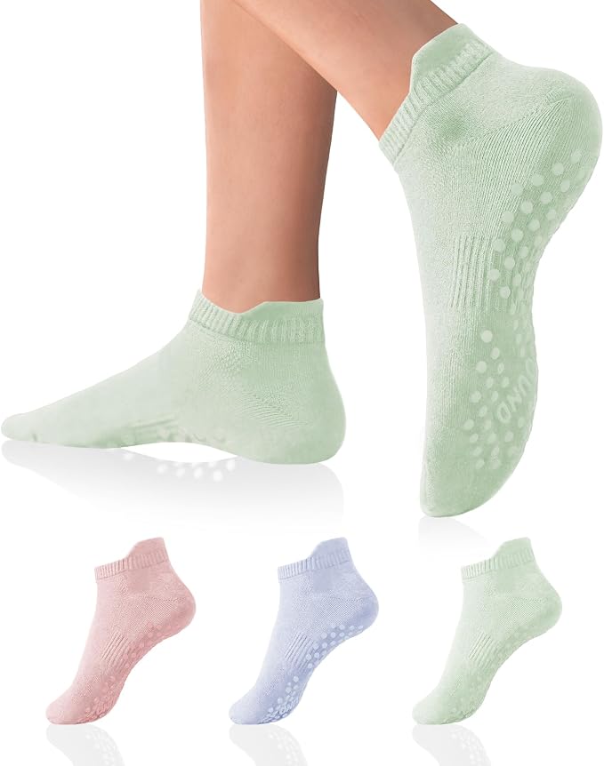 DIBAOLONG Pilates Socks with Grips by DIBAOLONG