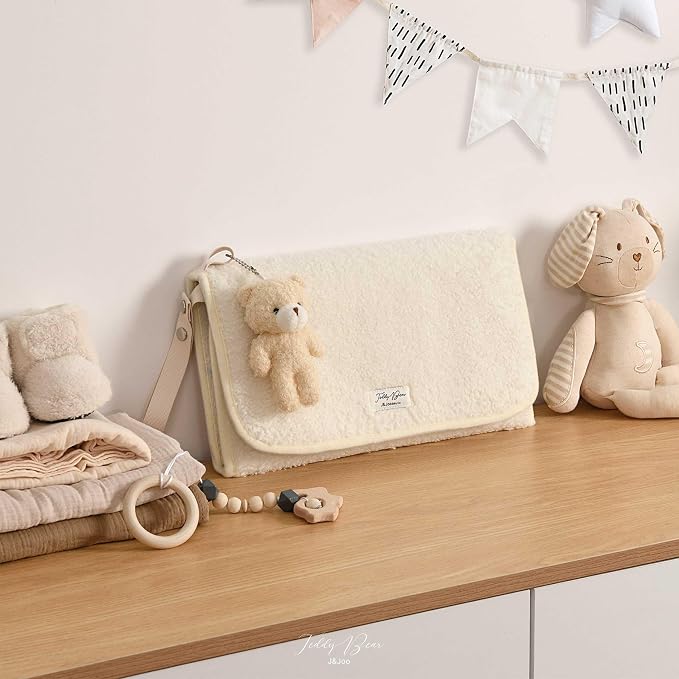 J&Joo Portable Diaper Changing Pad - Image 8