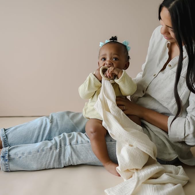 snuggle me® Nursing Cover - Image 6