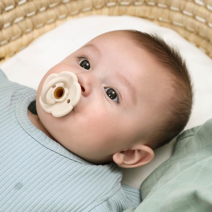 Moonkie Pacifiers Set of 2 | One-Piece Design Baby Pacifier - Image 5