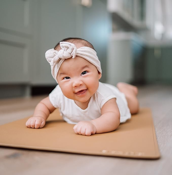Ava + Oliver Vegan Leather Baby Changing Mat - Image 3