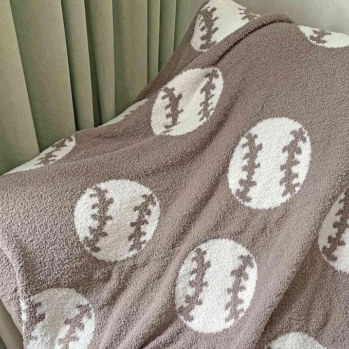 Cozy Baseball Pattern Blanket Perfect Lightweight Bedding - Image 4
