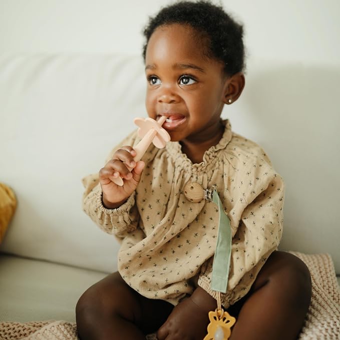 mushie Linen Baby Pacifier Clip Holder | Soft Fabric Strap - Image 6