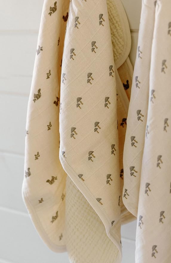 Oilo Burp Cloth 2-Pack Set, Organic Premium Cotton 4-Way Muslin, Luxuriously - Image 2