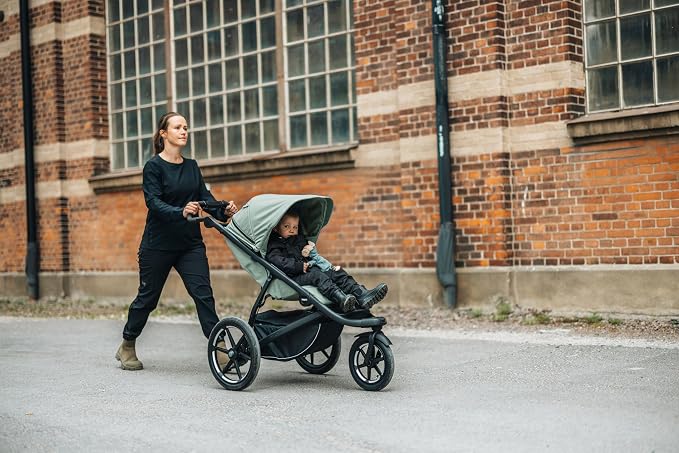 Thule Urban Glide 3 Single Child All-Terrain Stroller, Lightweight, Air-Filled - Image 4