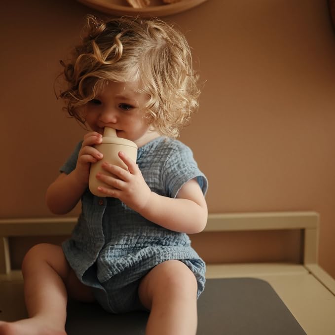 mushie 100% Silicone Baby Sippy Cup | 6 Months+ - Image 3