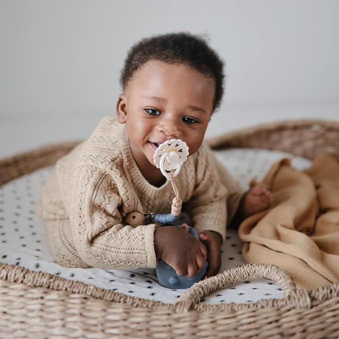 FRIGG Andersen Fairytale Natural Rubber Baby Pacifier | Made in Denmark | - Image 4