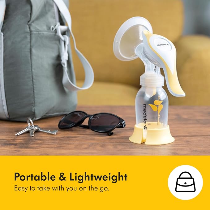 Medela Harmony Manual Breast Pump, Compact Swiss Design - Image 6