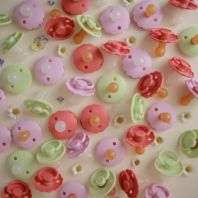 FRIGG Daisy Natural Rubber Baby Pacifier | Made in Denmark | BPA-Free 2-Pack - Image 8