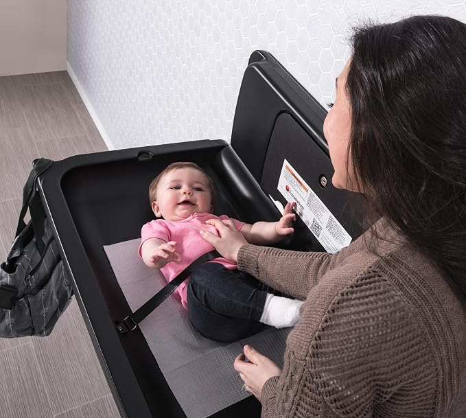 Foundations 2-Ply Disposable Waterproof Baby Changing Station Liner Refills - Image 8