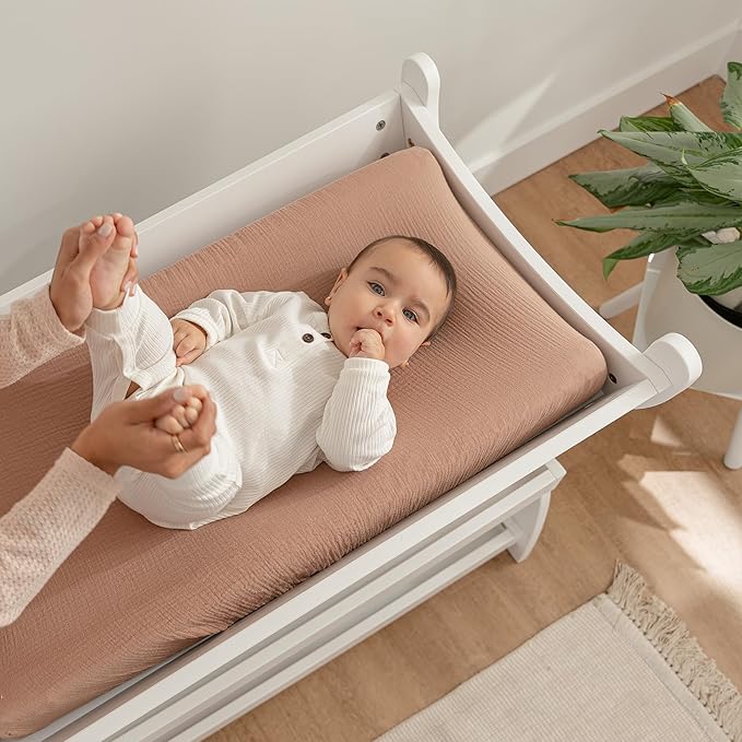 Comfy Cubs Baby Changing Table - Image 5