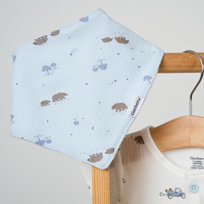 Gerber unisex-baby 9-piece Baby Gift Set - Image 5