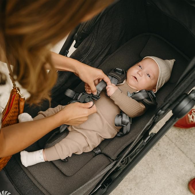 Ergobaby Metro 3 Deluxe Baby Stroller - Image 4