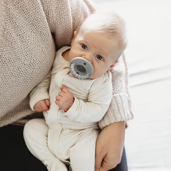 Ryan & Rose Cutie PAT All-in-One Pacifier and Teether Massaging Teething Ring - Image 6