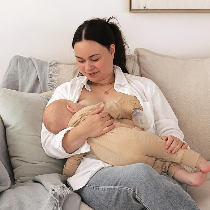 haakaa Manual Breast Pump Breastfeeding Pump - Image 2