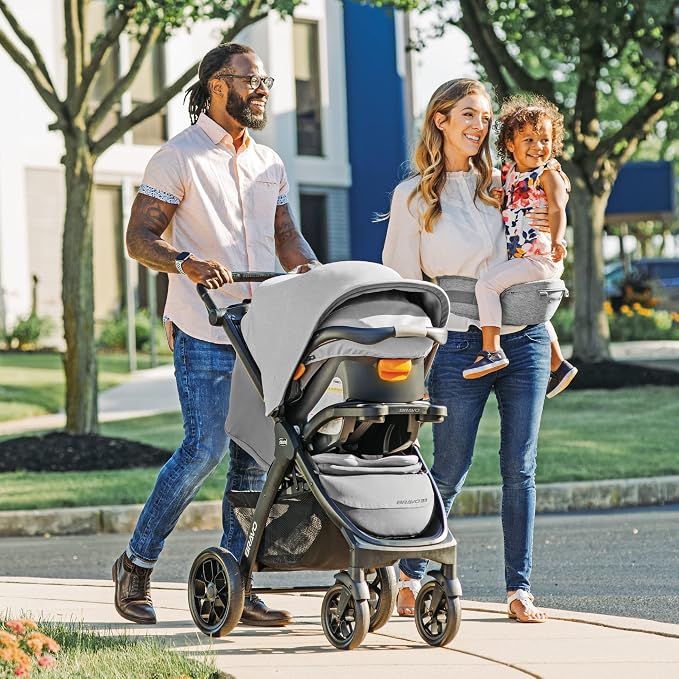 Chicco Bravo LE Trio Travel System, Bravo LE Quick-Fold Stroller - Image 2