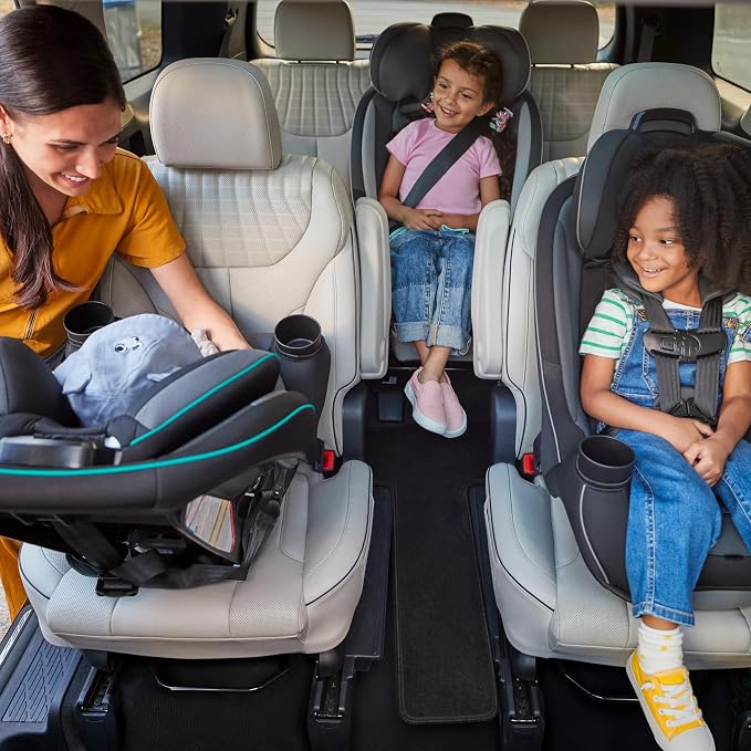 Safety 1st Grow and Go All-in-One Slim Convertible Car Seat, Rear Facing - Image 13