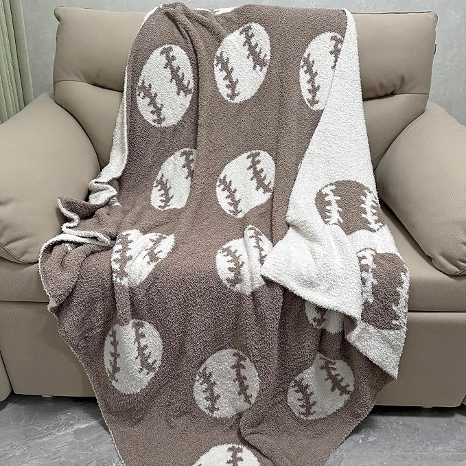 Cozy Baseball Pattern Blanket Perfect Lightweight Bedding - Image 3